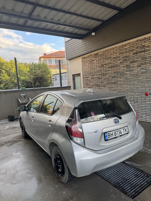 Toyota Prius C (2015)