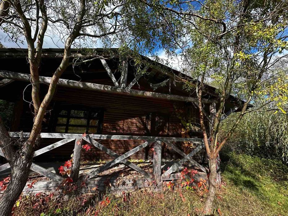 Продається сауна з жилим будинком в смт. Дубове