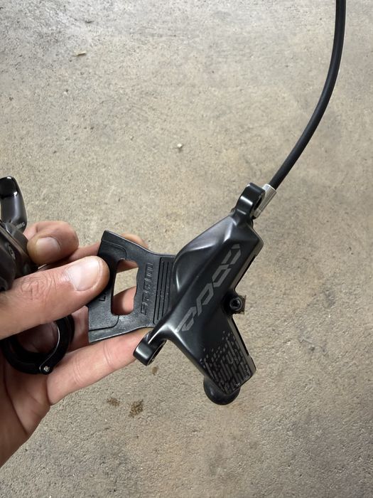 Travões Sram Code R + Pastilhas