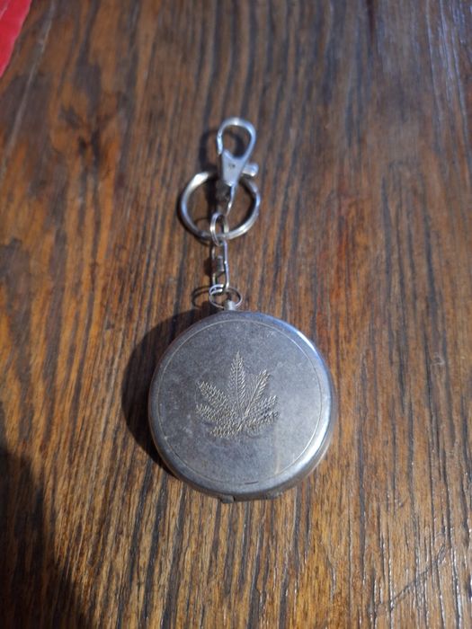 Попільничка кишенькова