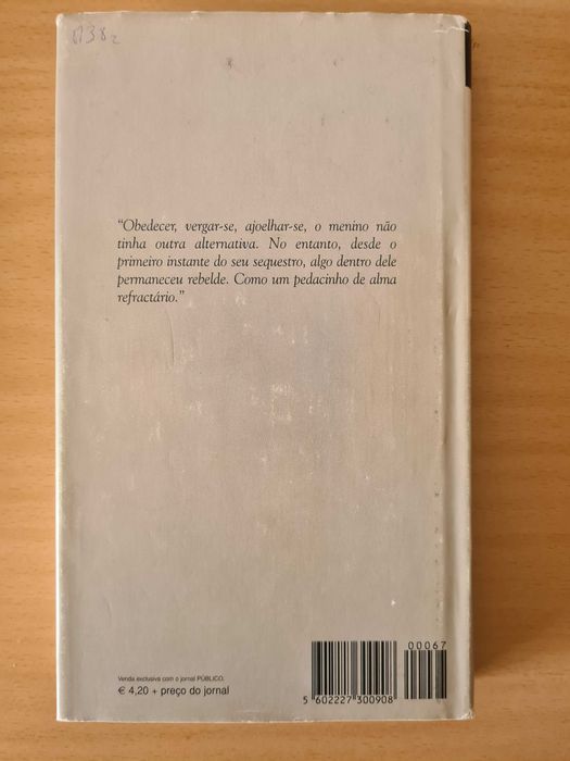 Livro "Os Jardins de Luz" de Amin Maalouf