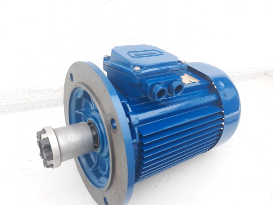 Motor trifásico 3 HP cavalos de 1425 rpm C/Falange