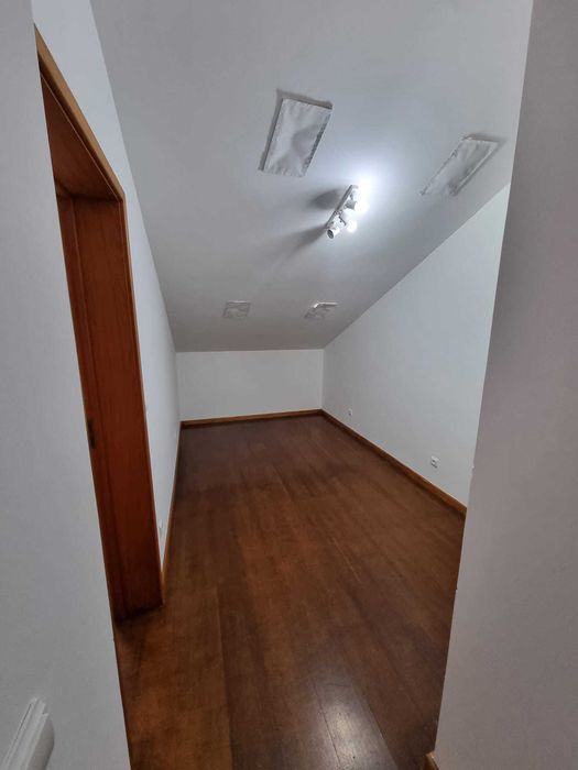 Apartamento T2 - Baixa de Ponta Delgada - Mobilado e Equipado.