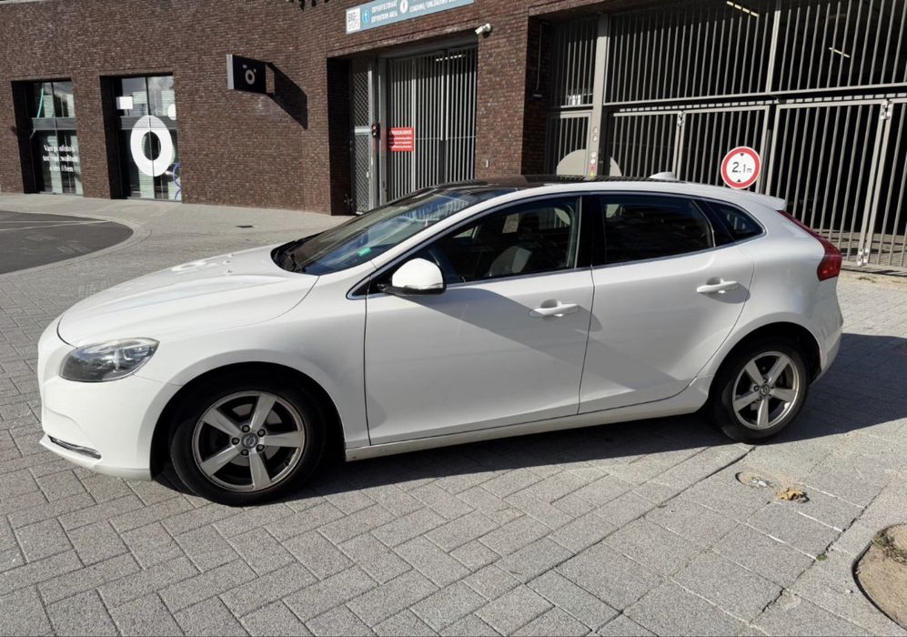 Volvo v40 1.6 d2