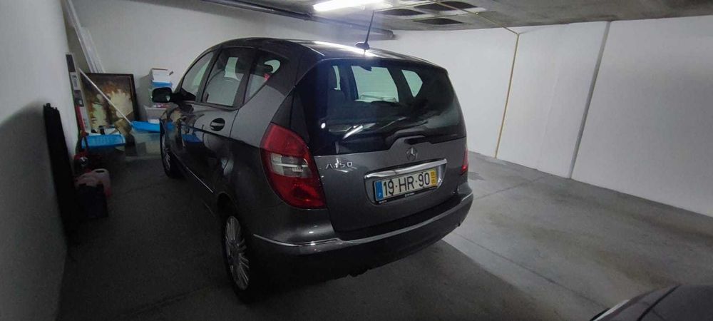 Mercedes Classe A A150 Elegance de 2009 com 144km