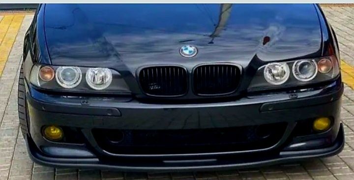 Продам. М Губа на Бампер BMWe39