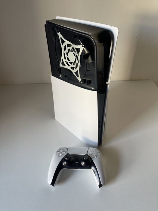 PlayStation 5 Slim (Versão Digital) | A funcionar a 100% | Preço de Oportunidade