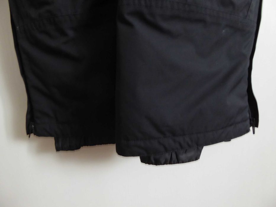 Sprzedam spodnie narciarskie damskie 164cm.