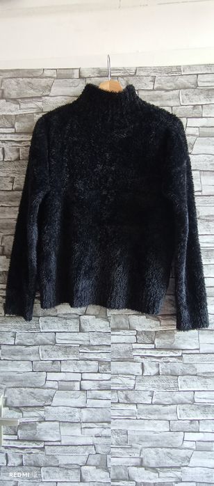 Sweter damski czarny