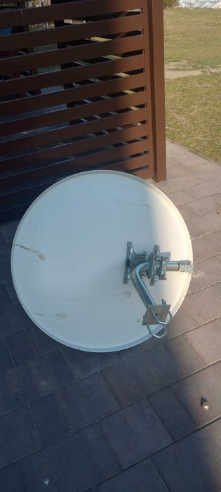 Antena Satelitarna.