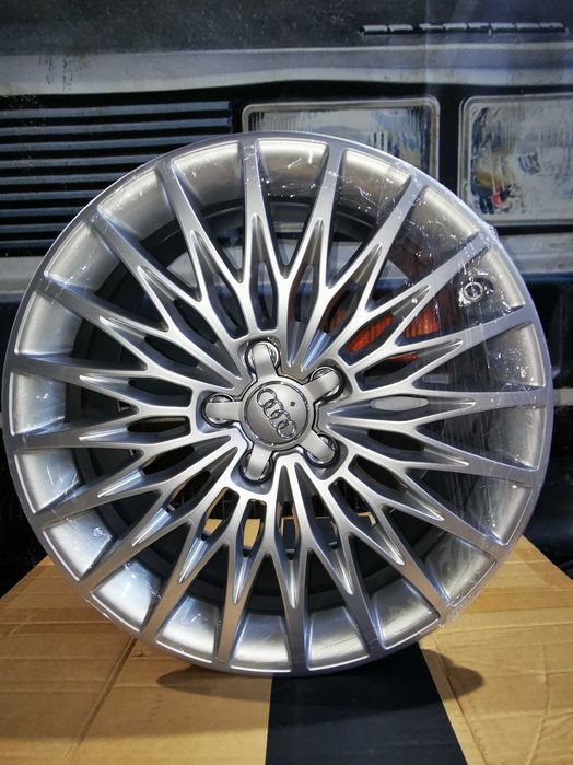 Koła  Audi A3 S3 8V  18" 8" et46 org j.nowe