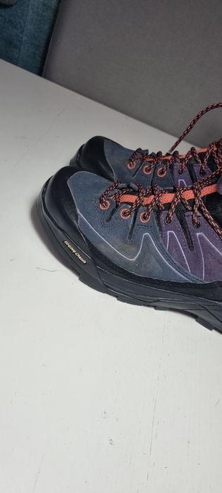 Salomon 40.      .