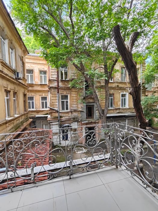 Продам 3-кімнатну квартиру в центрі Одеси біля Старобазарного скверу - View 6