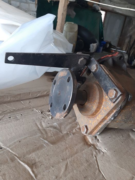 Роздатка.  Вал відбору потужності