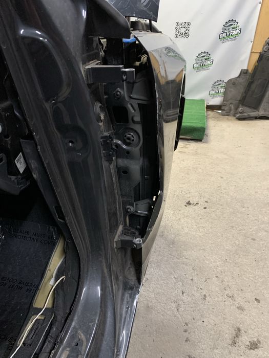 Крило Audi A4 B9 2020-2025 крило праве LX7L