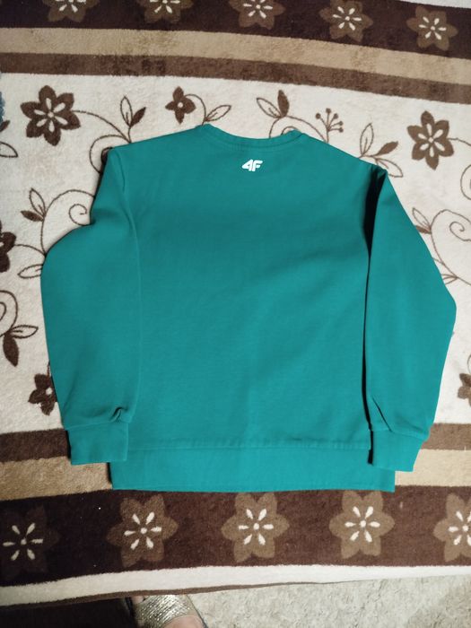 Bluza dresowa dla chłopca 4F rozmiar 146 stan idealny