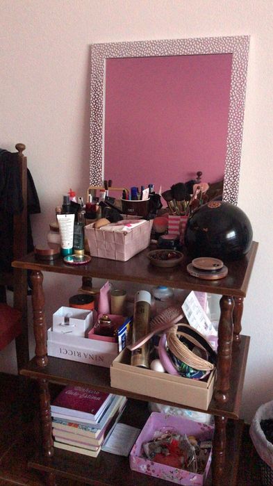 Móveis em bom estado