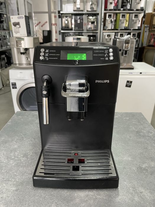 Кофемашина Philips HD 8841 из Германии от бслужена гарантия