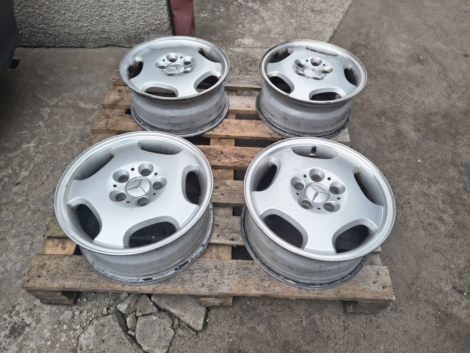 Alufelgi Mercedes 16 cali wzór AMG 4 sztuki + dystanse