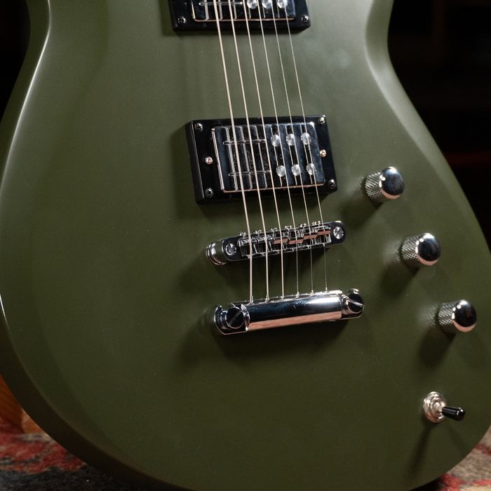 Guitarra Elétrica Pro Reverend Army Green modelo de assinatura - pro