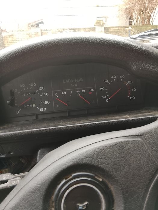 Продам Нива 21213