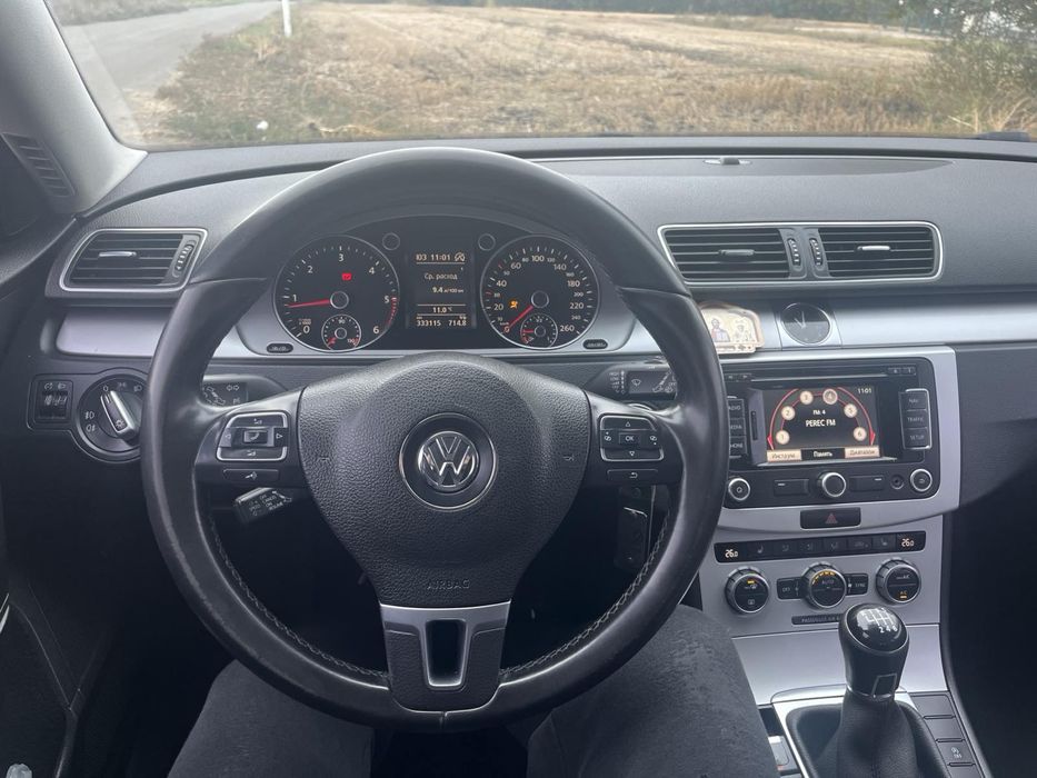 Продам Volkswagen Passat B7 2012 року