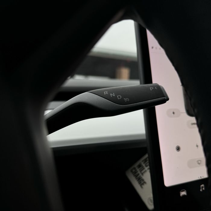 Tesla Model 3 Performance. Обмін на квартиру + доплата