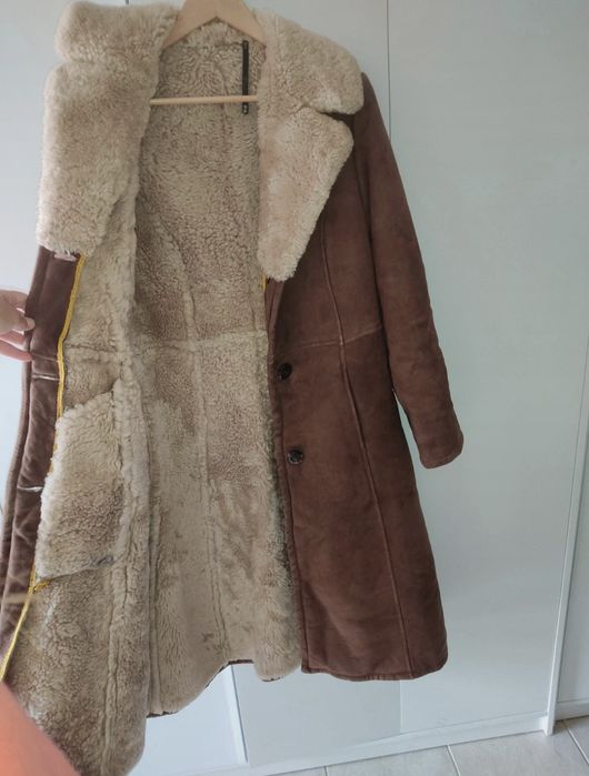 Casaco comprido de pele genuina, muito quente