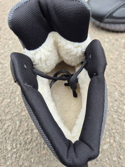Чоловічі зимові стильні кросівки Adidas Yeezy Boost сірі,42  розмір