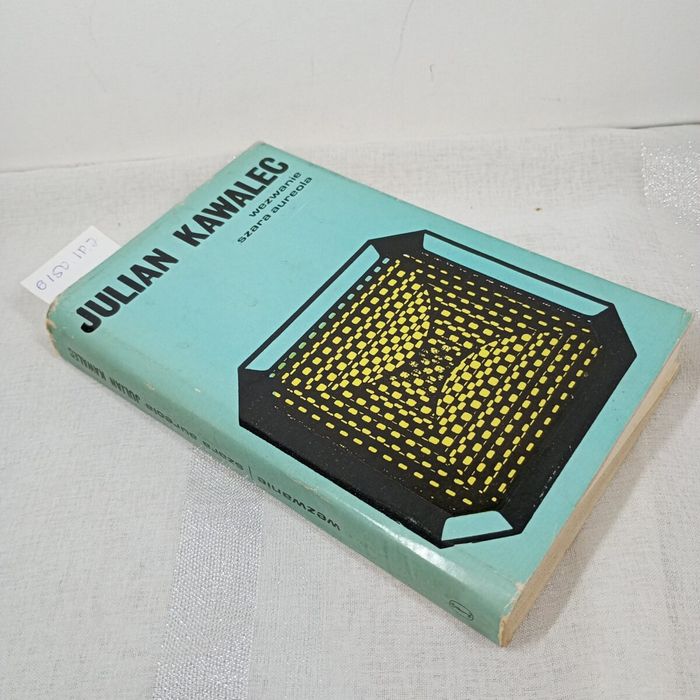 Wezwanie. Szara aureola. Julian Kawalec