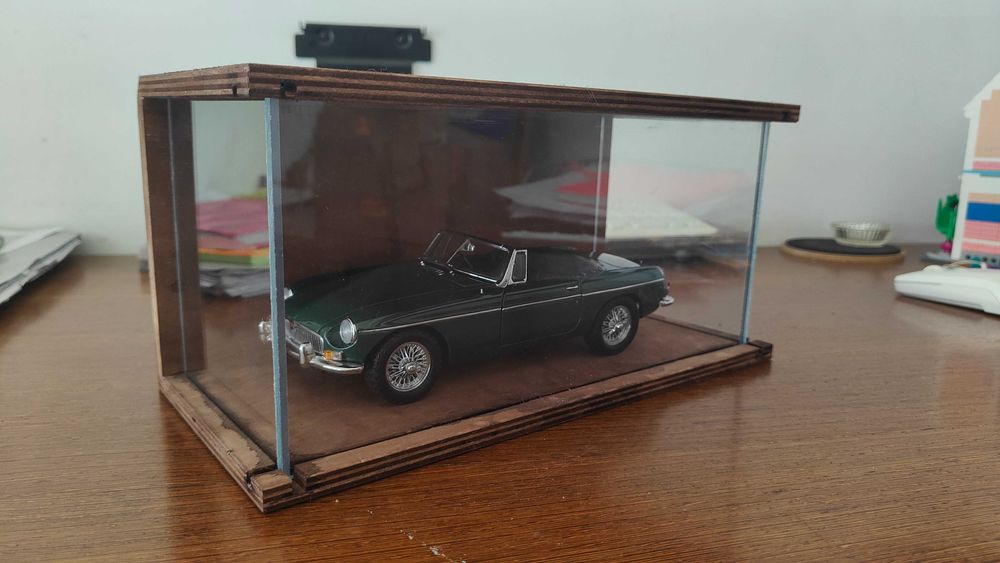 Kyosho MGB Roadster (1:18)