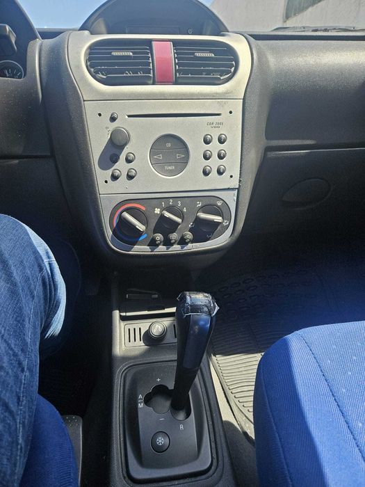 Vende-se "Opel Corsa C"