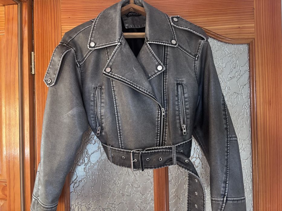 Жіноча коротка куртка-косуха