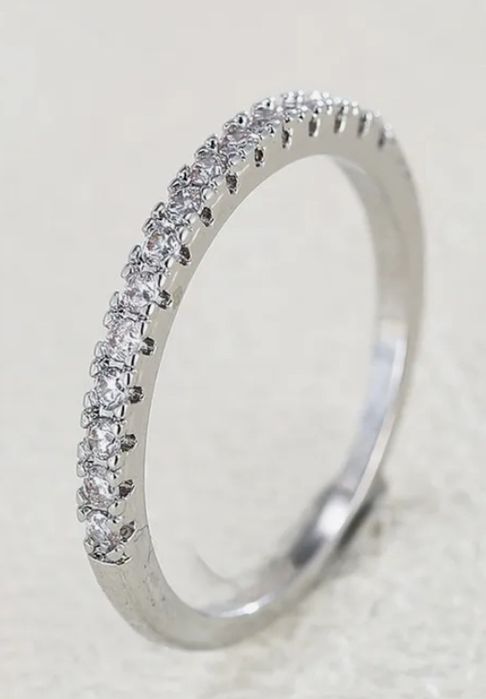 Кольцо с цирконием разм.19