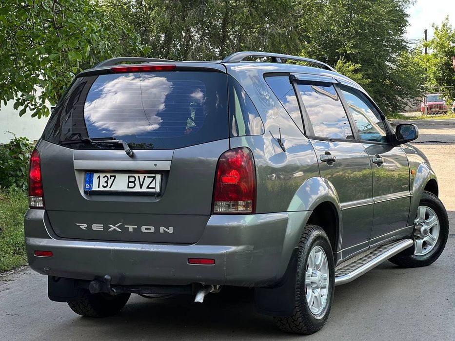 SsangYong Rexton 2.9 турбодизель !