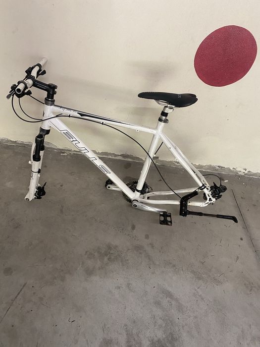 Quadro de bicicleta roda 26.