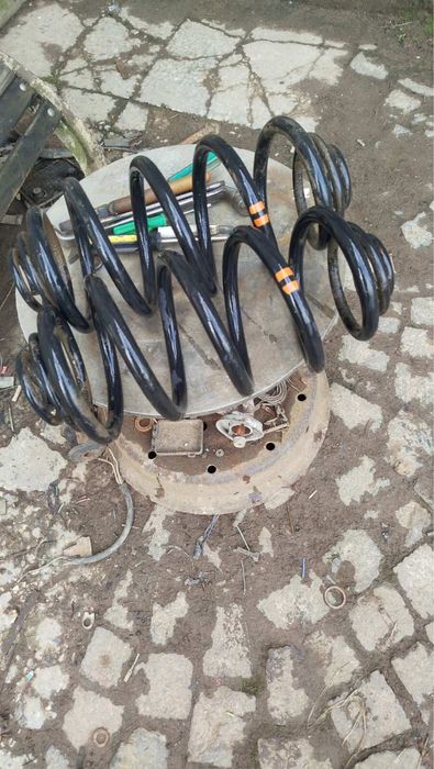 Пружини задні рено кенго 13 р