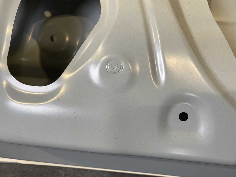 Кришка багажника   Mazda CX30 2019-2025р оригінал