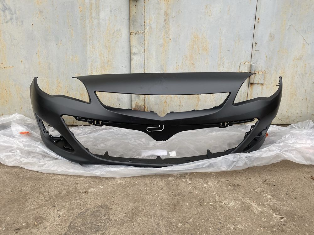 Передний бампер Opel Astra J: 2 400 грн. - Бампери Полтава на Olx