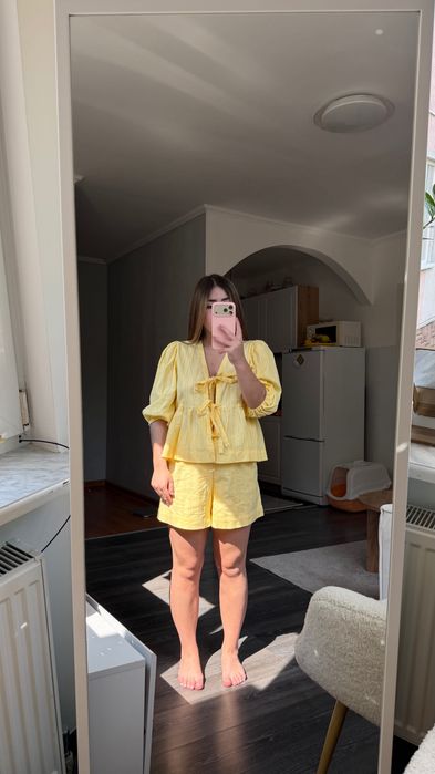 Костюм жовтий від LOVI Atelier
