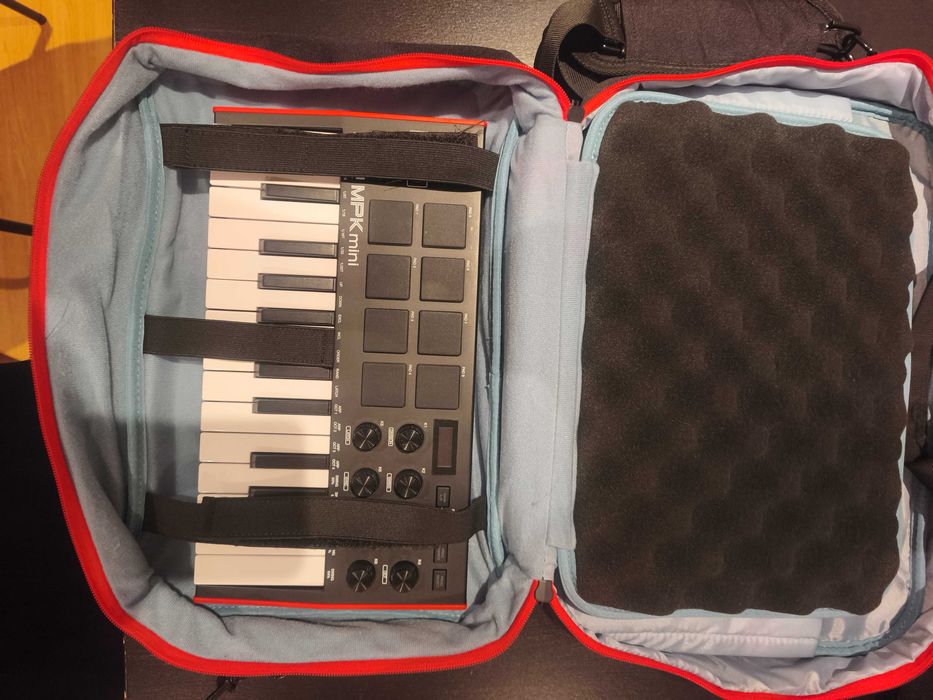 Akai MPK Mini Teclado MIDI