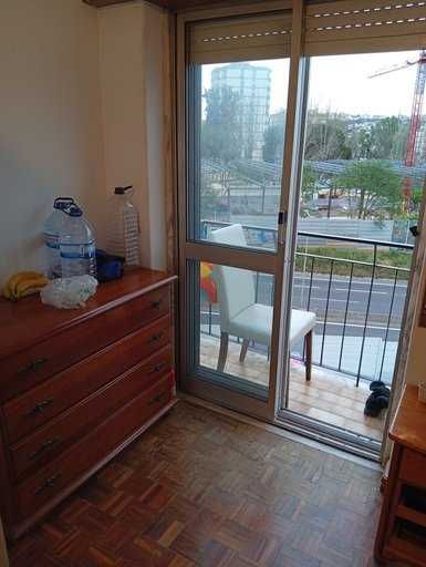 Cama em quarto partilhado