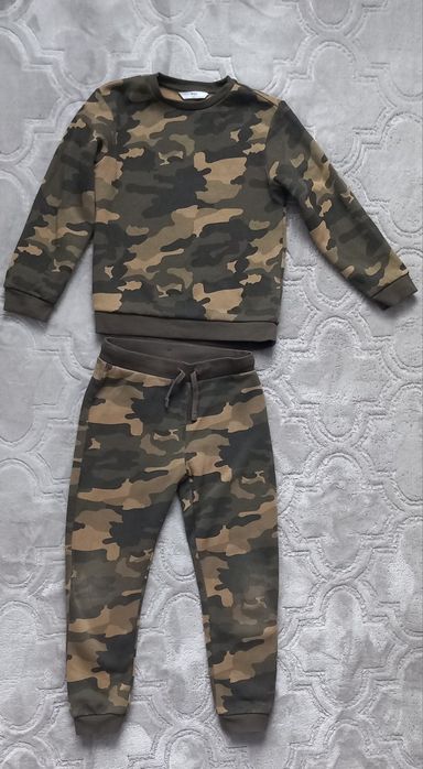 Dres chłopięcy moro Marks&Spencer 116 122