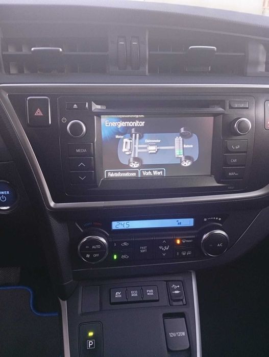 toyota auris 1.8 hybrid