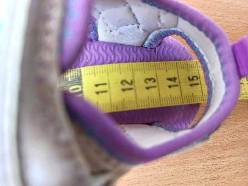 Класні босоніжки clarks uk6/22,5 р. устілка 14,5 см
