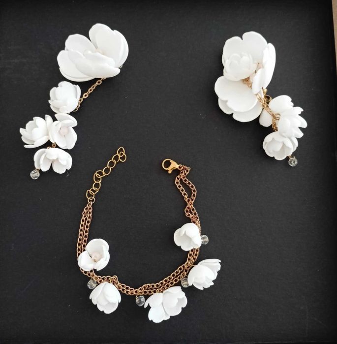 Piekna suknia ślubna