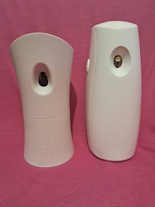 Автоматический освежитель воздуха Air Wick