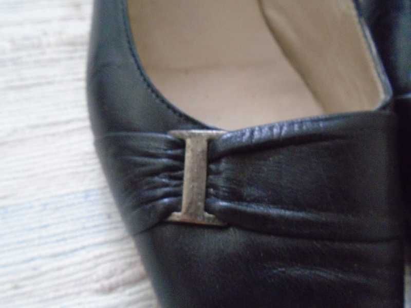 Sapatos biqueira retangular