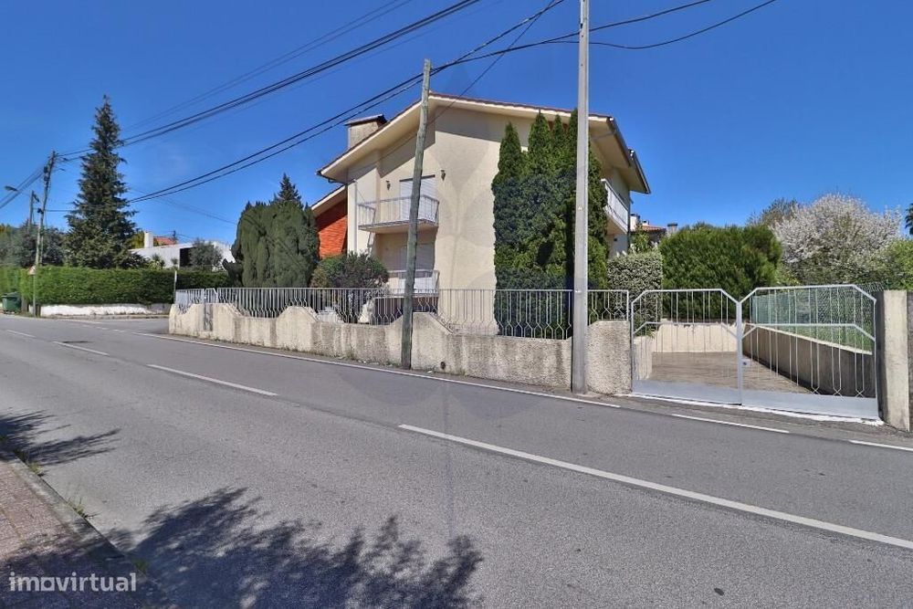 Andar Moradia T3 em Abraveses, Viseu — Abraveses, Viseu