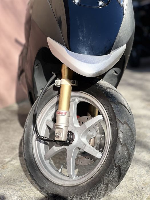 Suzuki ZZ  inch up sport сузукі скутер інчап спорт з контейнера